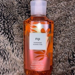 Brand new Bath and body works shower gel